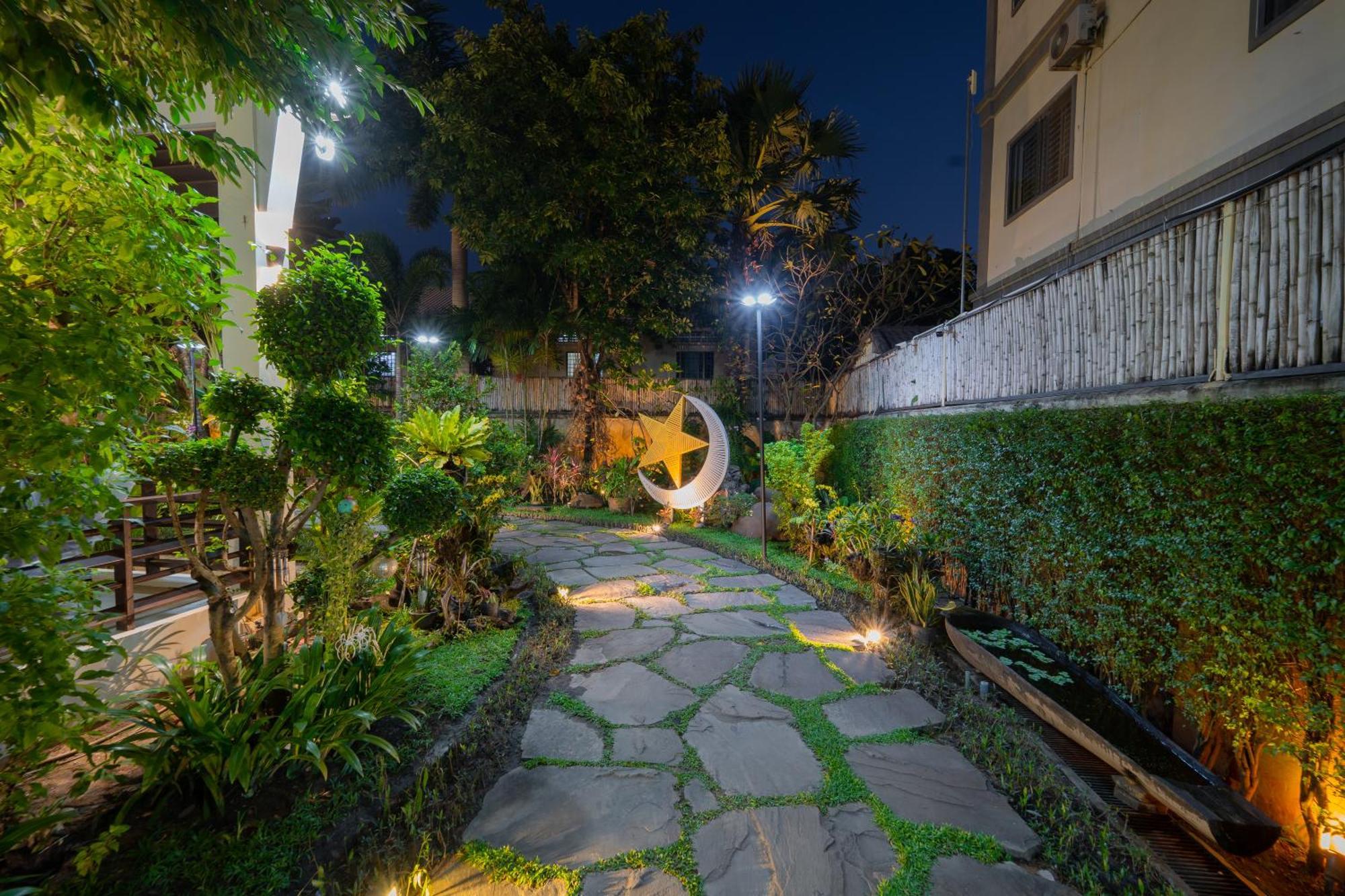 The Night Hotel Σιέμ Ρέαπ Εξωτερικό φωτογραφία